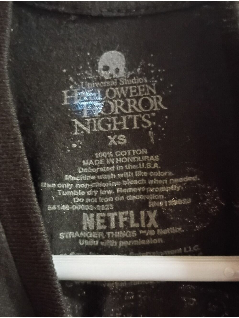 Disney Universal Studios Halloween Horror Night Tee - Picture 3 of 5
